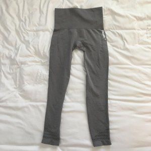 Gymshark - gray seamless leggings - Size S